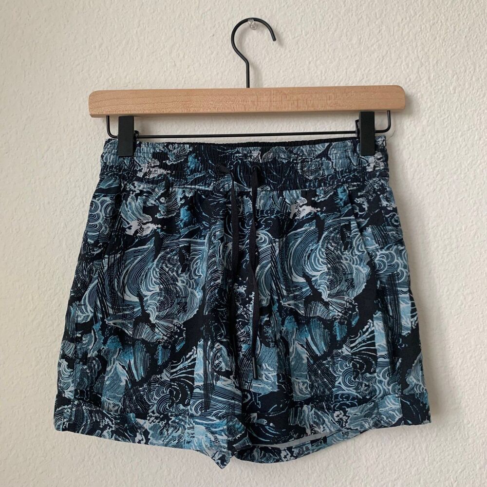 Lululemon Spring Break Away 3” Short Size 2 - Picture 4 of 9